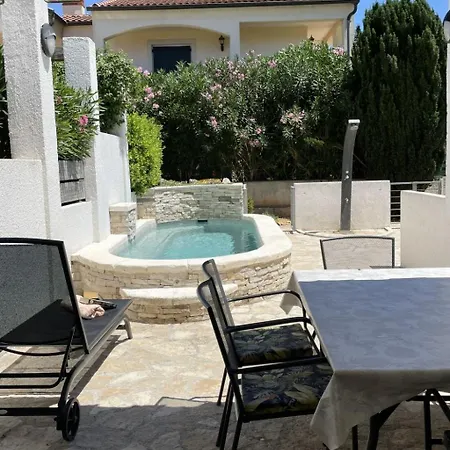 בית נופש Volme By Interhome פולה